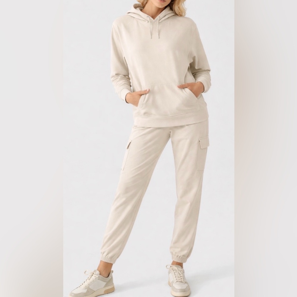 2pc✨Vuori Halo Hoodie & Boyfriend Cargo Jogger Medium LIKE NEW Soft! Retail $218
